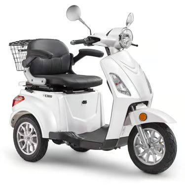 Scooter électrique à trois roues